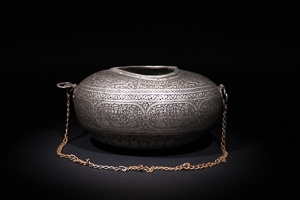 Selling at Grand Auction House